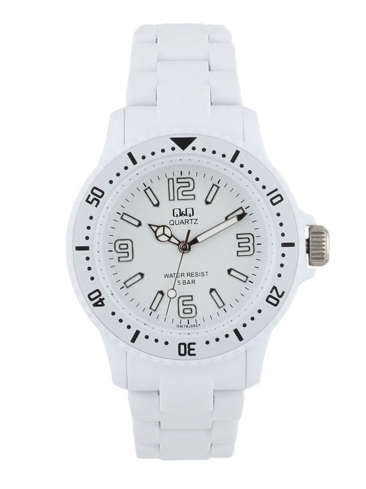 Q&Q Men White Analog Watch